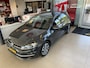 Volkswagen Golf 1.5 TSI Highline,Automaat,Navigatie,Parkeerassistent,Climate&Cruisecontrol Adaptief,Spraakbediening,Comfortstoelen met Stoelverwarming,V&A Sensoren,16 Inch Lmv