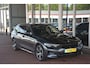 BMW 3-Serie Touring 320i Executive Edition Nederlandse auto 137816 NAP SHADOW LINE nette auto breedset half leren bekleding led navigatie ecc parkeersensoren getinte ramen zwarte raamlijsten