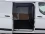 Ford Transit Custom 270 2.2 TDCI L1H1 Economy Edition - Airco - Achteruitrij camera - Trekhaak - Bluetooth