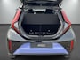 Toyota Aygo X Hybrid 115 Black Edition | Stoelverwarming | Park. Sensoren | AC