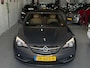 Opel Cascada 1.4 Turbo ecoFLEX Innovation/ 1e EIG/ nap/ dealeronderhouden/ 1jaar apk/ cabriolet/ volle opties/ zeer nette auto.