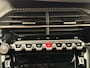 Peugeot 2008 1.2 Hybrid 145 Allure | Active Safety Brake met camera en radar (automatisch noodremsysteem) met Distance Alert (waarschuwing dreigende aanrijding) | Advanced Active Safety Brake met camera en radar | Climate Control