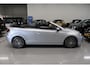 Volkswagen Golf Cabriolet 1.2 TSI BMT Airco-ECC Leer Sportstoelen PDC Stoelverwarming 19" LMV Cruise control Boekjes Windscherm Zeer nette auto, lage km.stand