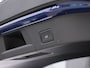 Volkswagen ID.4 Limited Edition 58 kWh accu 140 kW / 190 PK SUV El | Trekhaak | Achteruitrijcamera | Stoelverwarming |