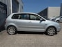 Volkswagen Polo 1.4-16V Highline olie lekkage / Airco / Achteruit rij camera /
