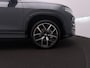 Volkswagen Tayron 1.5 eHybrid R-Line Edition | Panodak | 360 Camera | Zwenkbare trekhaak | Massagestoelen | ACC | Side-assist |