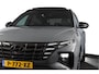 Hyundai Tucson 1.6 T-GDI HEV N Line Sky Orig. NL | S/K-Panodak | Adapt. Cruise | Stoel-+Stuurverw. | PDC | 360 Camera | NAV+App. Connect | ECC | Afn. Trekhaak | LM 19" |