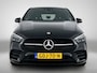 Mercedes-Benz B-klasse 250 e AMG Plug-In Hybride LIchtmetalen velgen | navigatie | MBUX wide screen| Sfeerverlichting | Night Pakket | Neerklapbare ach Inclusief 24 maanden MB Certified garantie voor Europa.