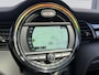 MINI Cooper 5-Deurs 1.5 Chili | Panoramadak | Navigatie | Parkeersensoren | Stoelverwarming | Climate Control |