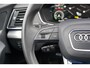 Audi Q5 55 TFSI e S edition | SOH 98% | Head-Up | Matrix LED | Adaptieve cruise control | 2 x S-Line | Ambiance verlichting | Parkeercamera | Stoelverwarming | 3-zone climate control | Keyless | Stuurwielverwarming |