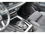 Audi Q5 55 TFSI e S edition | Head-Up | Matrix LED | Adaptieve cruise control | 2 x S-Line | Ambiance verlichting | Parkeercamera | Stoelverwarming | 3-zone climate control | Keyless | Stuurwielverwarming |