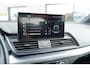 Audi Q5 55 TFSI e S edition | Head-Up | Matrix LED | Adaptieve cruise control | 2 x S-Line | Ambiance verlichting | Parkeercamera | Stoelverwarming | 3-zone climate control | Keyless | Stuurwielverwarming |