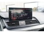 Audi Q5 55 TFSI e S edition | SOH 98% | Head-Up | Matrix LED | Adaptieve cruise control | 2 x S-Line | Ambiance verlichting | Parkeercamera | Stoelverwarming | 3-zone climate control | Keyless | Stuurwielverwarming |