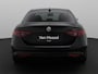 Alfa Romeo Giulia 2.0T | automaat | Climate control | Navigatie | Half-Leder | LMV | Parkeer sensoren | Xenon |