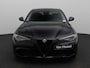 Alfa Romeo Giulia 2.0T | automaat | Climate control | Navigatie | Half-Leder | LMV | Parkeer sensoren | Xenon |