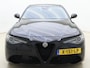 Alfa Romeo Giulia 2.0T | automaat | Climate control | Navigatie | Half-Leder | LMV | Parkeer sensoren | Xenon |