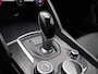 Alfa Romeo Giulia 2.0T | automaat | Climate control | Navigatie | Half-Leder | LMV | Parkeer sensoren | Xenon |