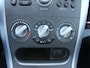 Opel Agila 1.2 Edition Airconditioning, Trekhaak, Allseasonbanden, Radio/CD, Elektrische ramen voor