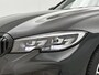 BMW 3-Serie Touring 318i Executive Edition | M-SPORT | PANORAMADAK | APPLE CARPLAY - ANDROID AUTO | ELEKTRISCHE KOFFERKLEP | NAVIGATIE | CLIMATE CONTROL | CRUISE CONTROL | PARKEERSENSOREN |