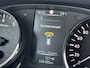 Nissan Qashqai 1.6 N-Connecta / Navigatie / Trekhaak (1500KG trekgewicht) / Stoelverwarming /