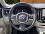 Volvo XC60 2.0 T6 Plug-in hybrid AWD Core Bright | Trekhaak | Panoramadak | Pilot Assist | Stoelverwarming