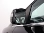 Mercedes-Benz B-klasse 180 Ambition Bluetooth, Cruise control, Parkeersensoren voor/achter, Warmtewerend glas, Audio-navigatie full map, Family Edition-pakket Luxe, comfort en veelzijdigheid in een stijlvolle hatchback. Dankzij het ruime interieur en de hoge zitpositie geniet je van een comfortabele rijervaring, terwijl de hoogwaardige afwerking zo