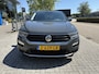Volkswagen T-Roc 1.0 TSI | Navi | Trekhaak | Stoelverw. | Clima | Adaptieve cruise control