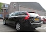 Volvo V60 1.6 T3 Kinetic / Navi / Parkeersensoren / Cruise Control /