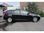 Volvo V60 1.6 T3 Kinetic / Navi / Parkeersensoren / Cruise Control /