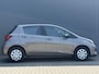 Toyota Yaris 1.0 VVT-i Aspiration | All Season banden | Navigatie | achteruitrijcamera