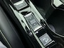 Peugeot 2008 1.2 PureTech 130 GT Automaat Clima Control Camera Achter Navigatie d.m.v. Apple Carplay / Android auto Velgen 17 inch