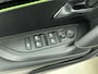Peugeot 2008 1.2 PureTech 130 GT Automaat Clima Control Camera Achter Navigatie d.m.v. Apple Carplay / Android auto Velgen 17 inch