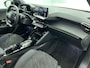 Peugeot 2008 1.2 PureTech 130 GT Automaat Clima Control Camera Achter Navigatie d.m.v. Apple Carplay / Android auto Velgen 17 inch