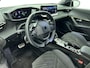 Peugeot 2008 1.2 PureTech 130 GT Automaat Clima Control Camera Achter Navigatie d.m.v. Apple Carplay / Android auto Velgen 17 inch