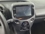 Toyota Aygo 1.0 VVT-i x-play 1e-Eig. & Dealer-Onderh. BOVAG-Garantie. NL-Auto.