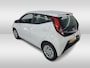 Toyota Aygo 1.0 VVT-i x-play 1e-Eig. & Dealer-Onderh. BOVAG-Garantie. NL-Auto.