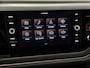 Volkswagen Taigo 1.0 TSI R-Line Camera, Navi, Stoelverwarming, Virtual desk, Cruise control adaptief, Zelf inparkeren, A start stop, Licnhtmetalen velgen