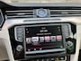 Volkswagen Passat 1.6 TDI HIGHLINE - LEDER - NAVI - AFN. TREKH. - ORG. NL.
