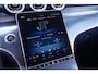 Mercedes-Benz GLC 300e 4-matic GLC 300 e 4MATIC AT mit EQ Hybrid Tech AMG-pakket private-glas LED-verlichting 360-Camera wegklapbare-trekhaak allu-dakrails electrische achterklep ACC electrisch bedienbare voorstoelen met memo APPLE-Carplay Navigatie DAB-ontvangst lederen/alcantara bekleding sfeerverlichting v