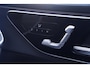 Mercedes-Benz GLC 300e 4-matic GLC 300 e 4MATIC AT mit EQ Hybrid Tech AMG-pakket private-glas LED-verlichting 360-Camera wegklapbare-trekhaak allu-dakrails electrische achterklep ACC electrisch bedienbare voorstoelen met memo APPLE-Carplay Navigatie DAB-ontvangst lederen/alcantara bekleding sfeerverlichting v
