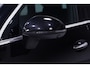 Mercedes-Benz GLC 300e 4-matic GLC 300 e 4MATIC AT mit EQ Hybrid Tech AMG-pakket private-glas LED-verlichting 360-Camera wegklapbare-trekhaak allu-dakrails electrische achterklep ACC electrisch bedienbare voorstoelen met memo APPLE-Carplay Navigatie DAB-ontvangst lederen/alcantara bekleding sfeerverlichting v