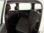 Dacia Lodgy 1.2 TCe Série Limitée Stepway 5p. Camera, Navi, Cruise control, Airco, Lichtmetalen velgen, Half leder
