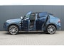 Lynk & Co 01 1.5 | incl. 12 maanden garantie | Black pack | 360 Camera | Virtuele cockpit | Ambiance verlichting | Stoelverwarming | 20 inch velgen | LED koplampen | Adaptieve cruise control | Hoge instap | Plug in hybride