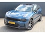 Lynk & Co 01 1.5 | incl. 12 maanden garantie | Black pack | 360 Camera | Virtuele cockpit | Ambiance verlichting | Stoelverwarming | 20 inch velgen | LED koplampen | Adaptieve cruise control | Hoge instap | Plug in hybride