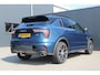 Lynk & Co 01 1.5 | incl. 12 maanden garantie | Black pack | 360 Camera | Virtuele cockpit | Ambiance verlichting | Stoelverwarming | 20 inch velgen | LED koplampen | Adaptieve cruise control | Hoge instap | Plug in hybride