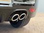 Peugeot 208 GT | Elektrische parkeerrem | Extra getinte achterste zijruiten en achterruit | Extra getinte achterste zijruiten en achterruit