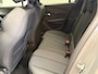Peugeot 208 GT | Elektrische parkeerrem | Extra getinte achterste zijruiten en achterruit | Extra getinte achterste zijruiten en achterruit