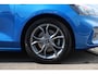 Ford Focus Wagon 1.0 EcoBoost Hybrid ST Line Business Trekhaak Achteruitrijcamera Navigatie Carplay Climate Cruise Control