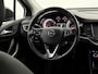 Opel Astra Sports Tourer 1.2 Design & Tech Camera, Navi, Rijstrook correctie, A start stop, Lichtmetalen velgen, Cruise control, Half leder
