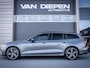 Volvo V60 2.0 T8 Recharge AWD Dark R-Design - Pano l HUD l Memory l Hkardon